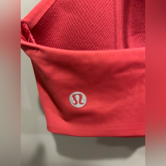 Lululemon like a cloud a bra b/c - Picture 3 of 3